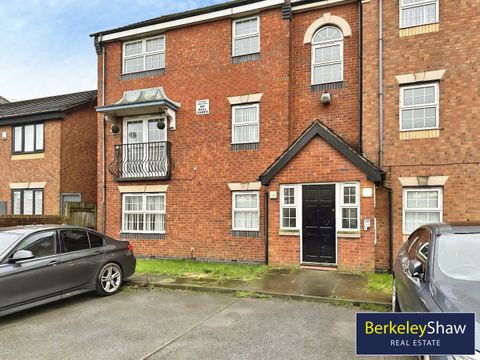 Francine Close, Liverpool L3