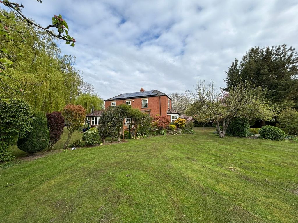 Additional image 29 of 4 bed detached house to rentCastle Road, Cottingham, East Yorkshire HU16
