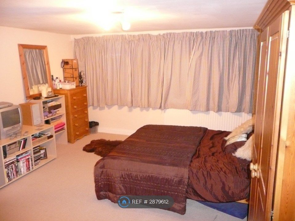 Additional image 2 of 5 bed semi-detached house to rentBellotts Road, Bath BA2