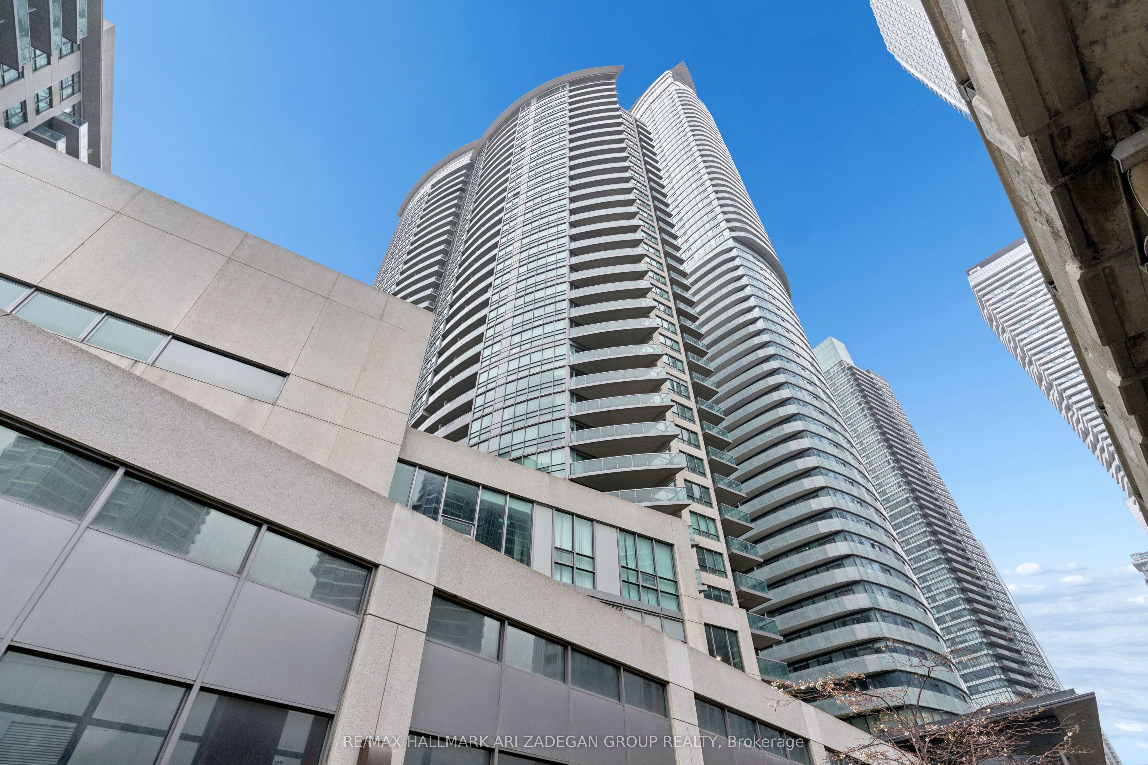 Additional image 2 of 3108-19 Grand Trunk Crescent, Toronto, ON, M5J 3A3