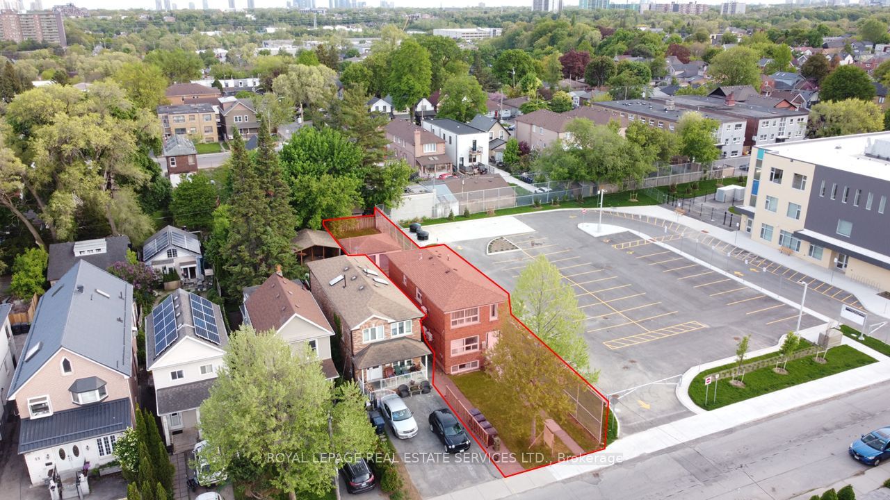 11 Dennis Avenue, Toronto, ON, M6N 2T7