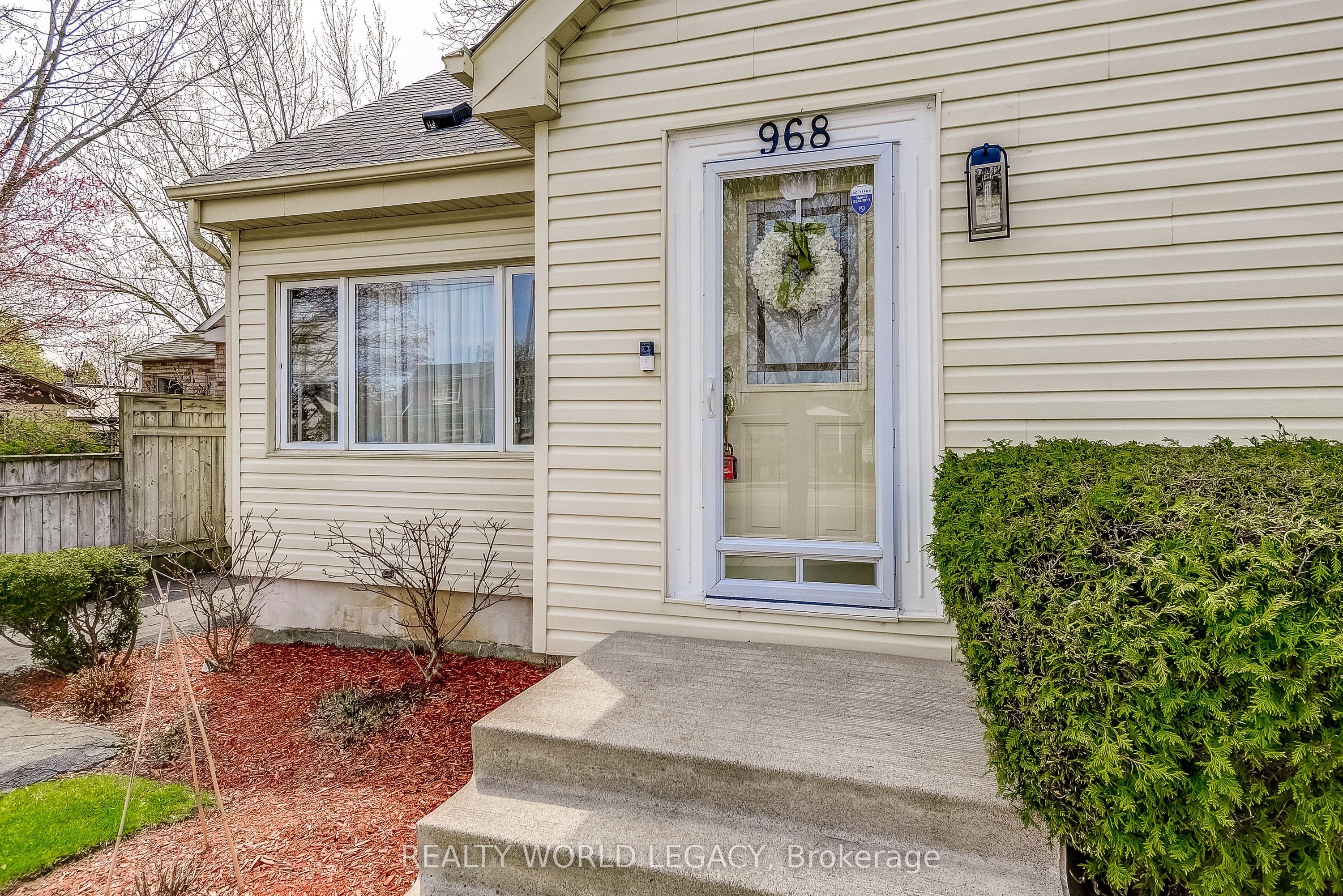 Additional image 3 of 968 Stone Church Road E, Hamilton, ON, L8W 1B1