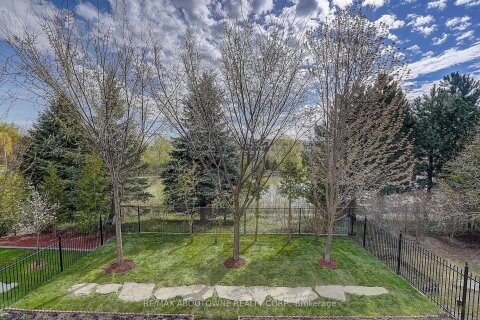Additional image 8 of 16 Gracedale Drive, Richmond Hill, ON, L4C 0Y3