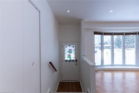 Additional image 7 of Main-1 Eldrid Court, Grimsby, ON, L3M 1Z1