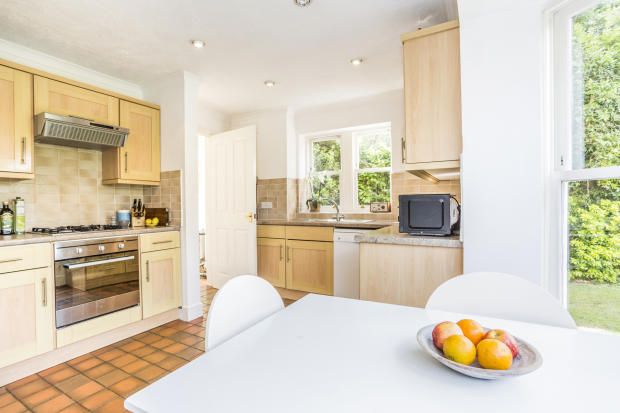 Additional image 4 of 3 bed detached house to rentBrisson Close, West End, Esher KT10