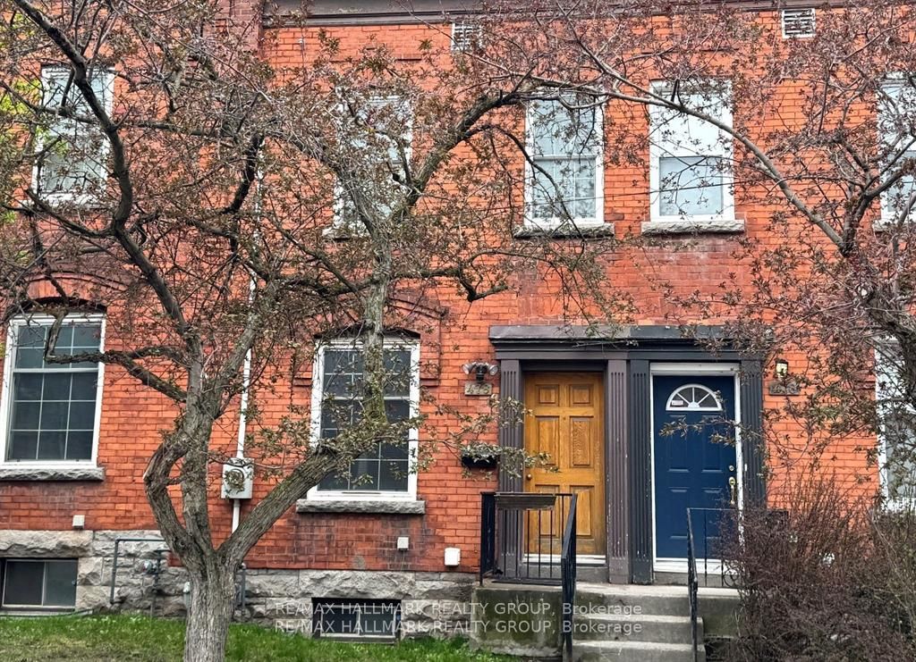 478 Cumberland Street, Ottawa, ON, K1N 7J9