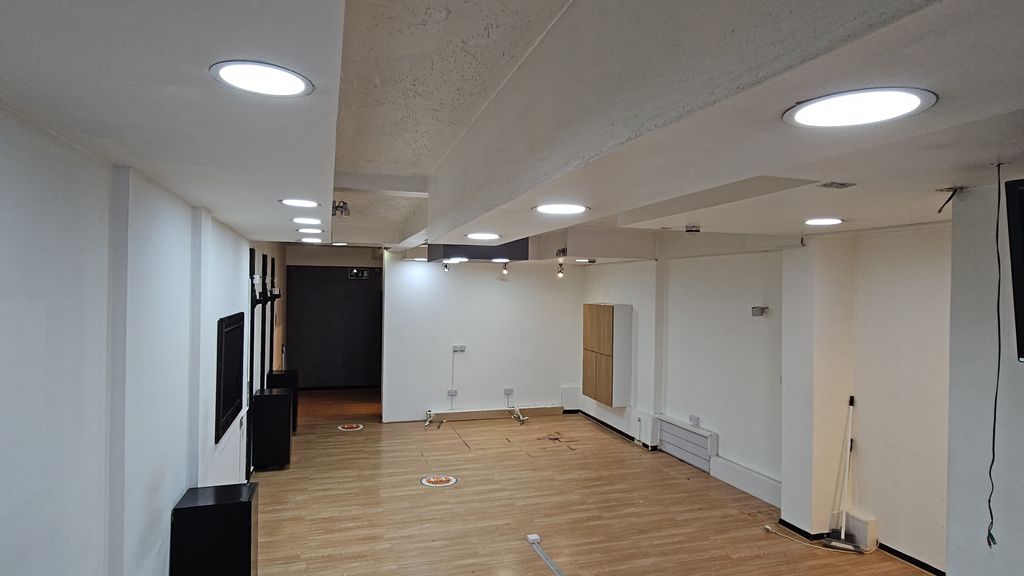 Additional image 8 of 1 bed town house to rentGordon Street, Luton LU1