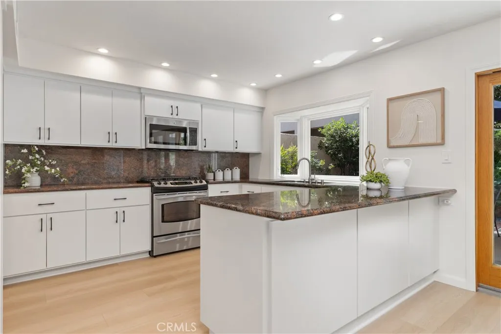 Additional image 18 of 19 Whitewood Way, Irvine, CA 92612