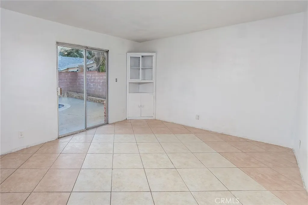 Additional image 15 of 7915 Owensmouth Avenue, Canoga Park, CA 91304