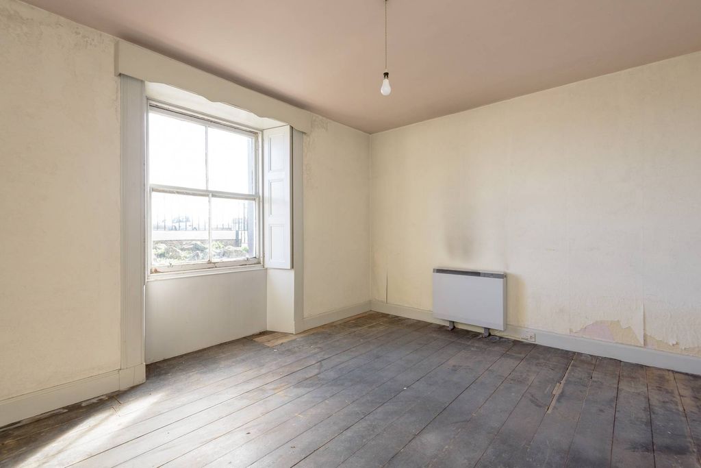 Additional image 5 of 3 bed flat for saleBeach House, 8 Melbourne Road, North Berwick EH39