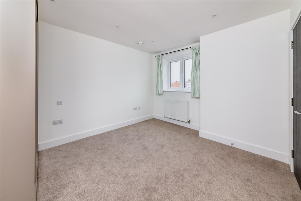 Additional image 16 of 3 bed semi-detached house to rentAnniversary Avenue East, Ambrosden OX25