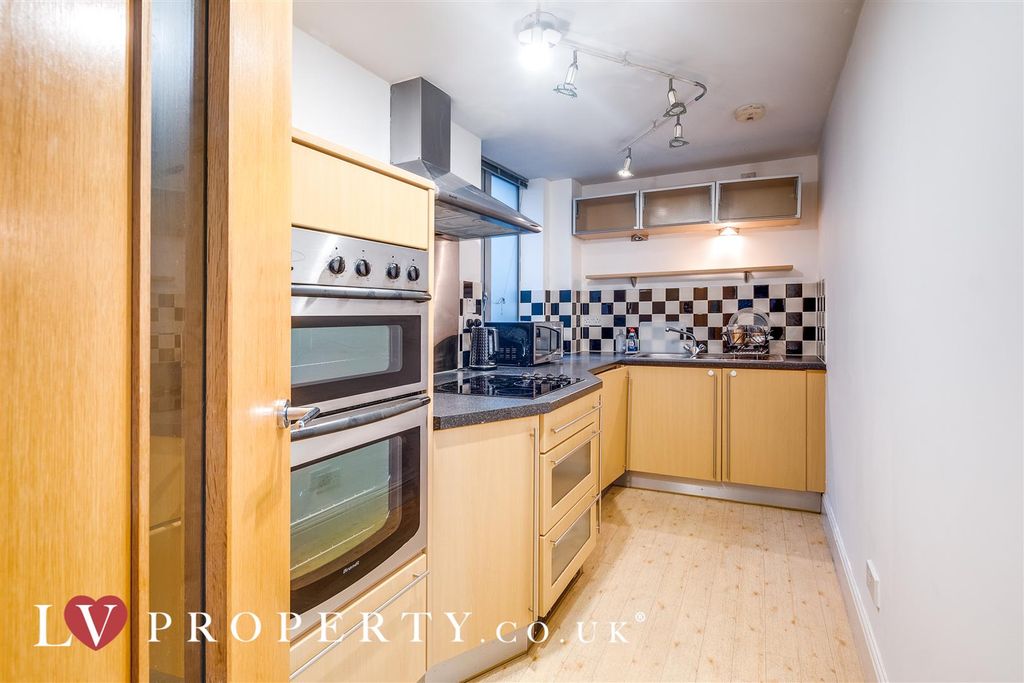 Additional image 7 of 2 bed flat to rent35 Paradise Street, Birmingham B1