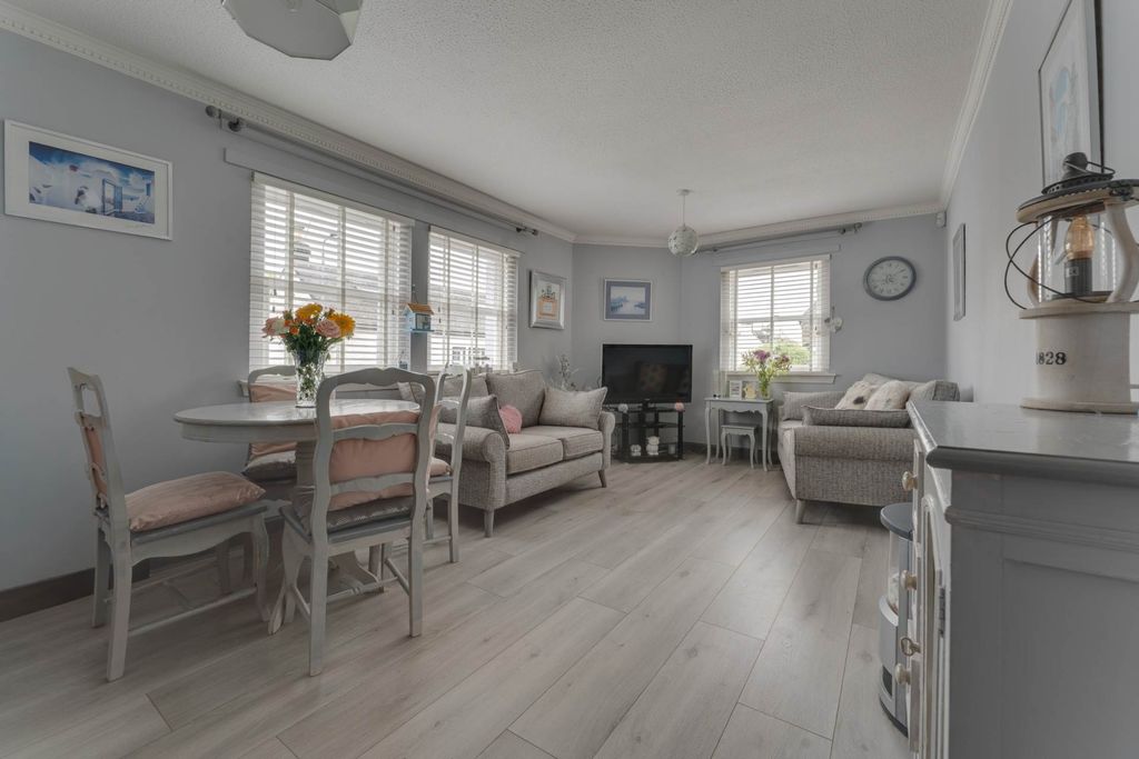 Additional image 2 of 2 bed flat for saleMarket Cross Mews, South Street, Houston PA6