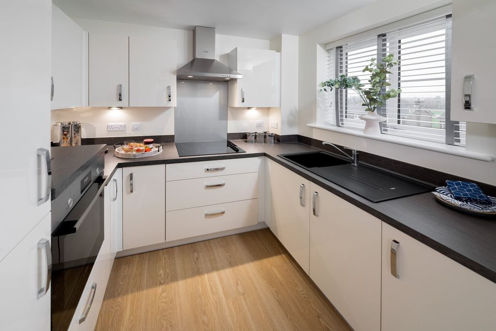 Additional image 2 of 2 bed flat to rentLondon Road, Dorchester DT1