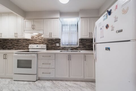 Additional image 7 of 1-202-50 Old Kingston Road, Toronto, ON, M1E 4Y1