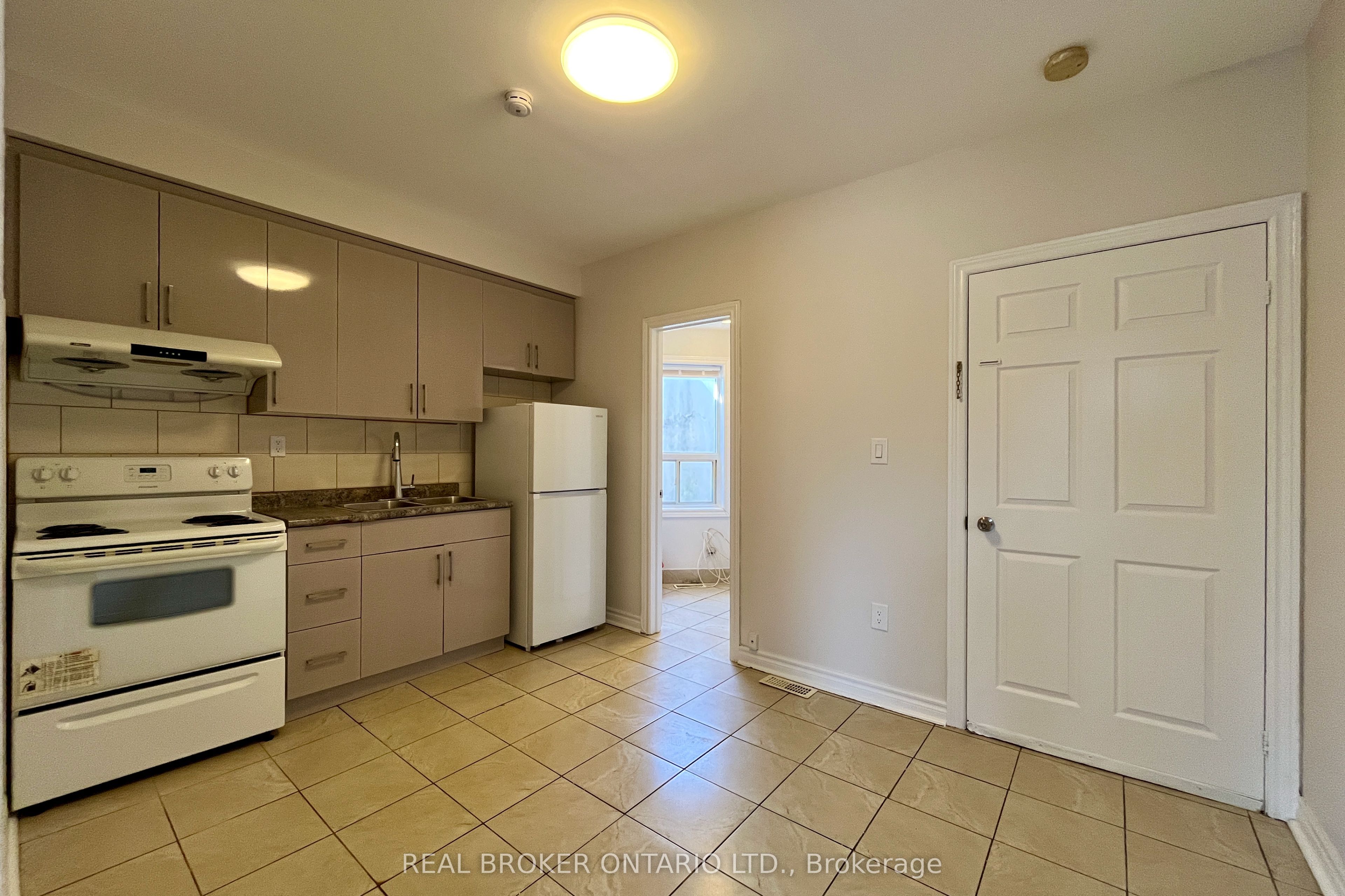 Additional image 2 of 1-1228 Danforth Avenue, Toronto, ON, M4J 1M6