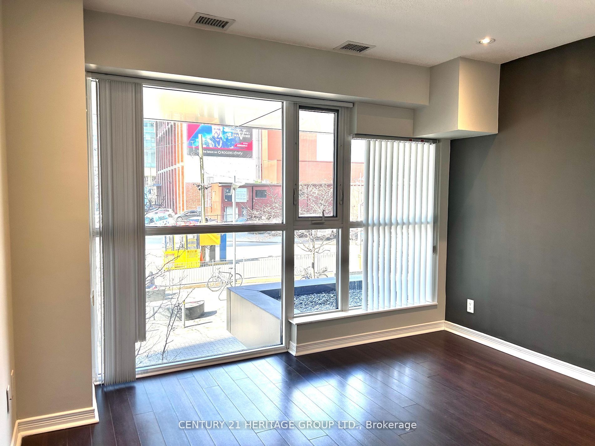 Additional image 5 of 101-352 Front Street W, Toronto, ON, M5V 0K3