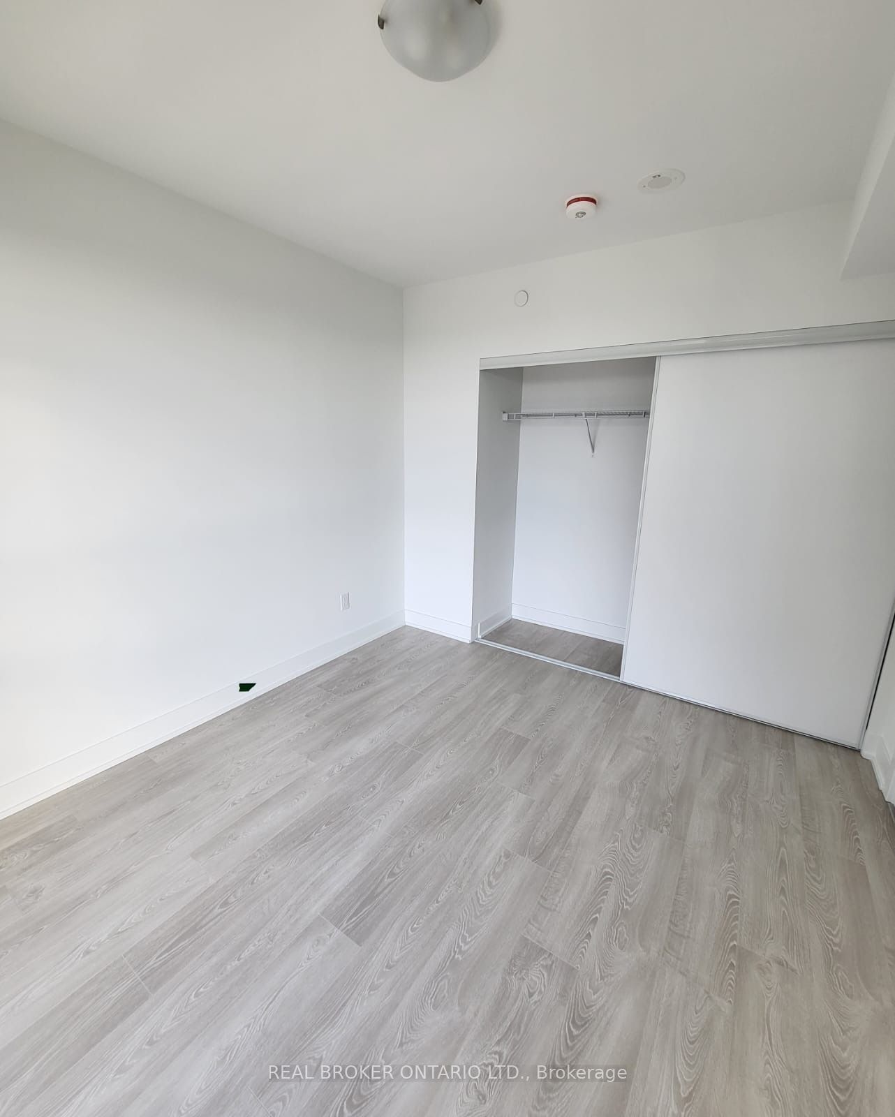 1813-2545 Simcoe Street N, Oshawa, ON, L1L 0W3 photo 3