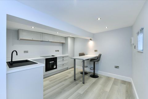 St. James's Terrace, Nottingham NG1