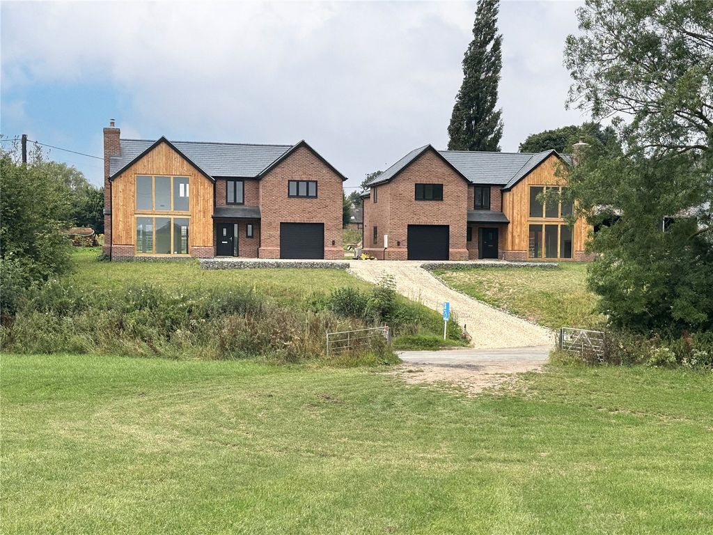 Additional image 3 of 4 bed detached house to rentLongford Grange, Market Drayton, Shropshire TF9