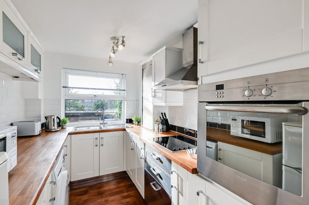 Additional image 7 of 1 bed flat for saleOuse Lea, Shipton Road, York YO30