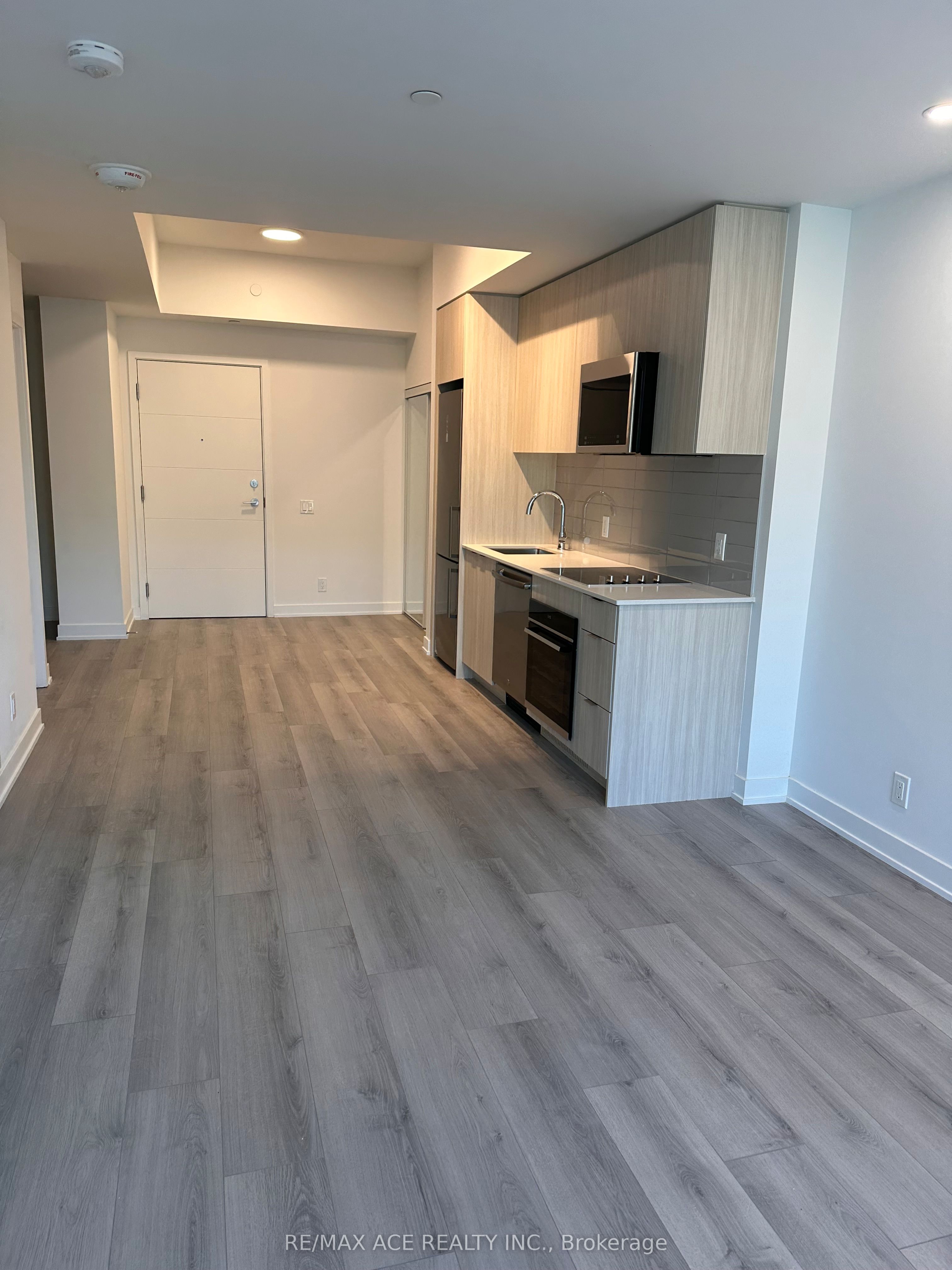 Additional image 3 of 202-20 Deans Drive, Toronto, ON, M1L 0J7