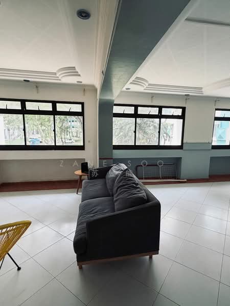 963 Hougang Avenue 9 photo 2