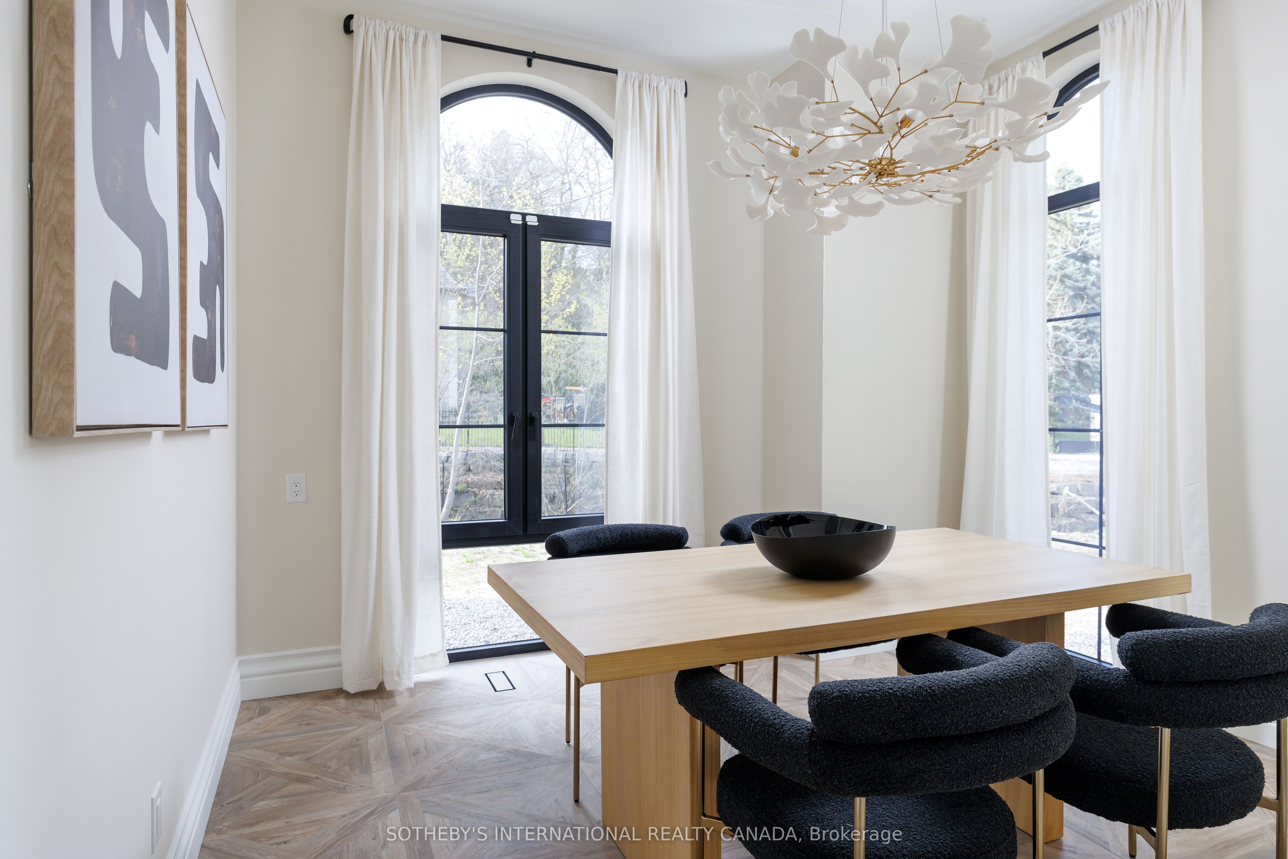 Additional image 4 of 150 Edenbridge Drive, Toronto, ON, M9A 3G6