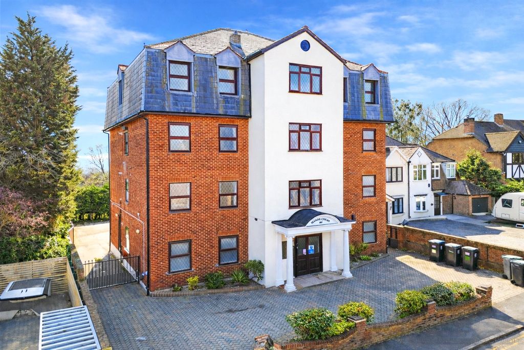 Additional image 25 of 3 bed flat for saleManor Road, Chigwell, Essex IG7