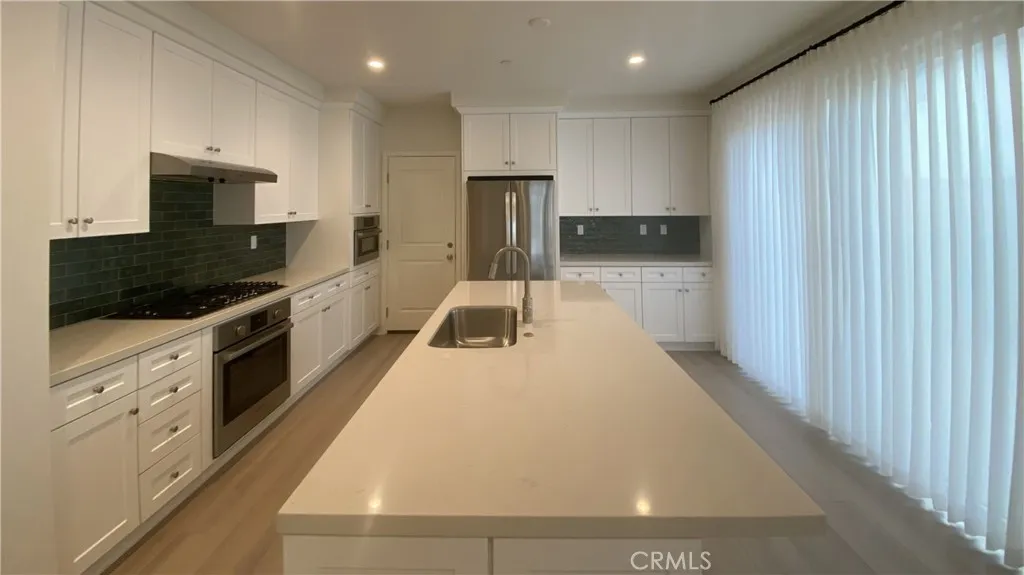 Additional image 7 of 110 Sunnyside, Irvine, CA 92618