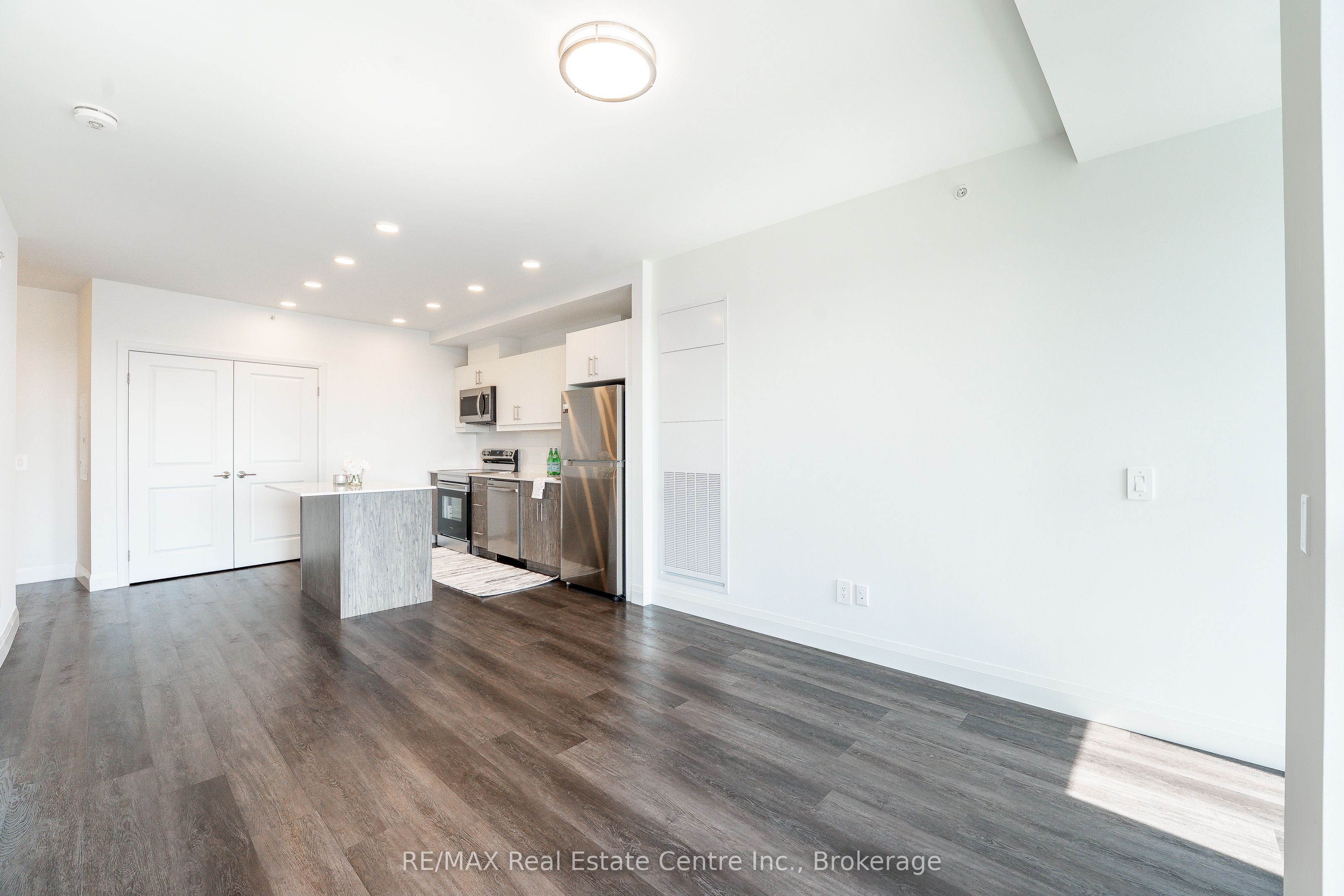 Additional image 5 of 1306-1333 Weber Street E, Kitchener, ON, N2A 1C2