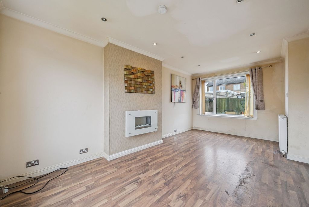 Additional image 2 of 2 bed terraced house for sale38 Lawrence Avenue, Helensburgh G84