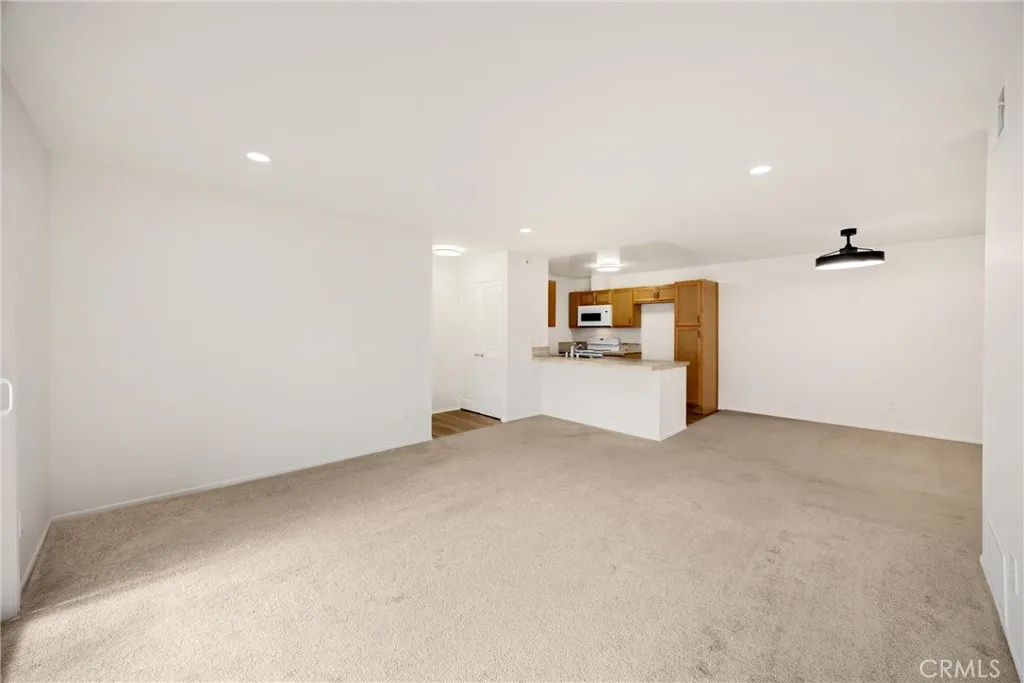 Additional image 24 of 2521 W Sunflower Avenue Unit R8, Santa Ana, CA 92704