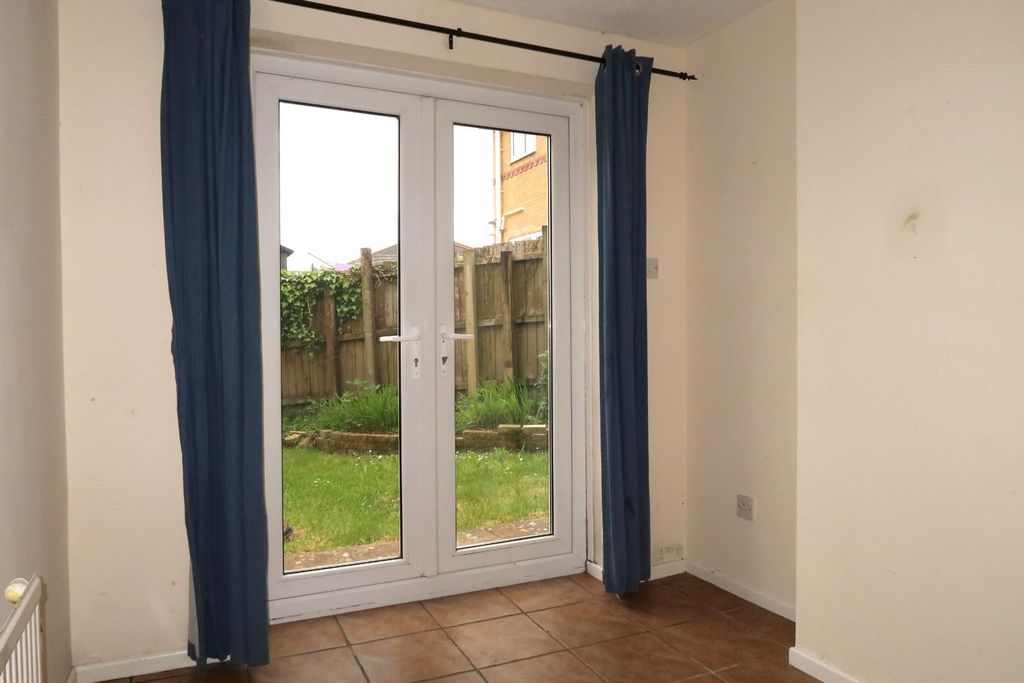 Additional image 6 of 4 bed property to rentSpencer Drive, Llandough, Penarth CF64