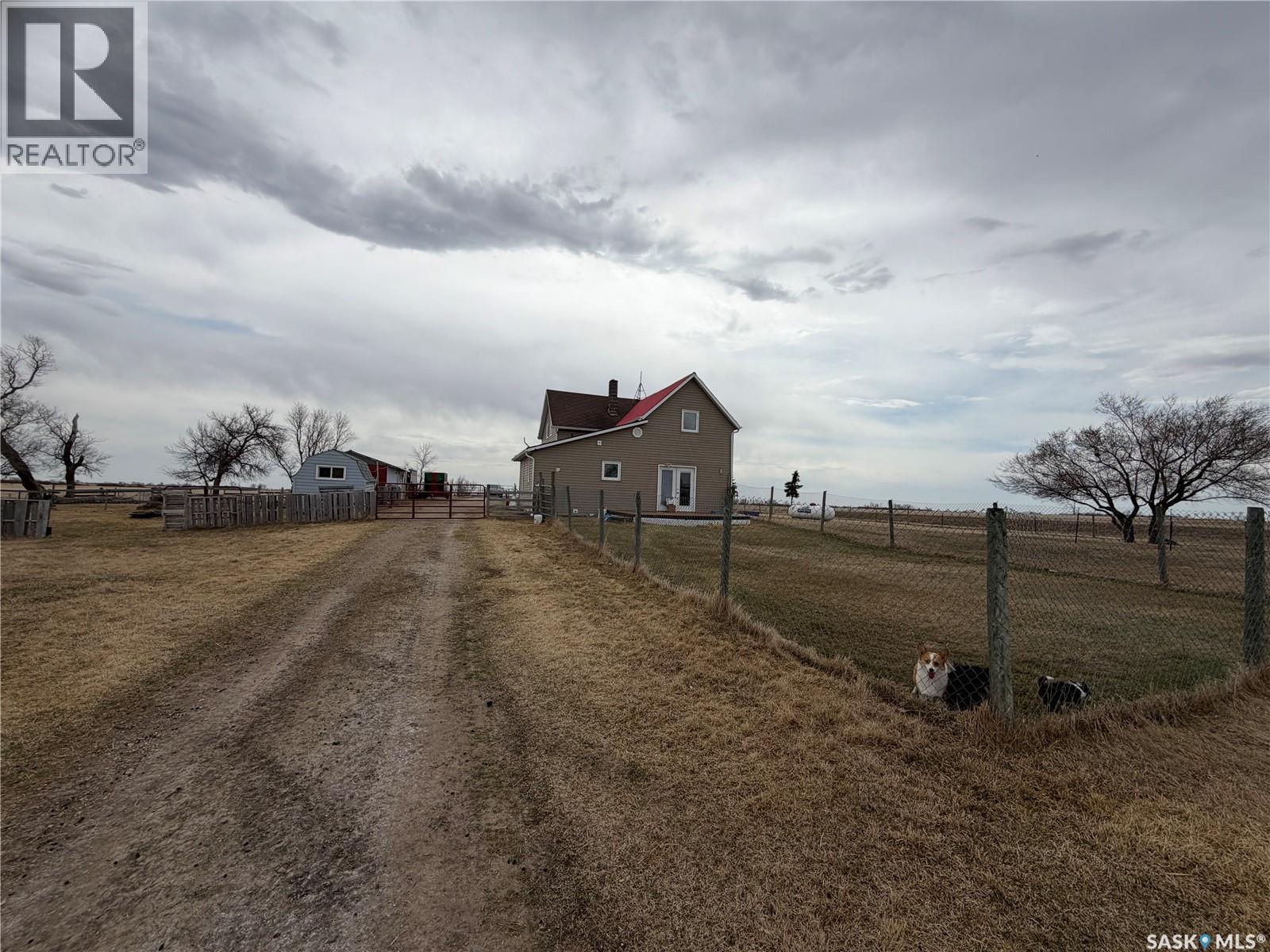 NORTH OF CARIEVALE ACREAGE
