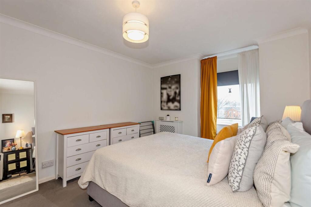Additional image 6 of 2 bed flat for saleTymperley Court, Horsham, West Sussex RH13