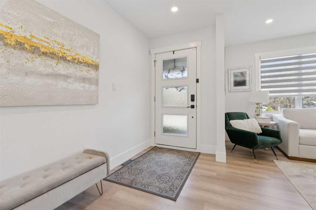 Additional image 3 of 691 Brookpark Drive SW, Calgary, AB, T2W 2X2