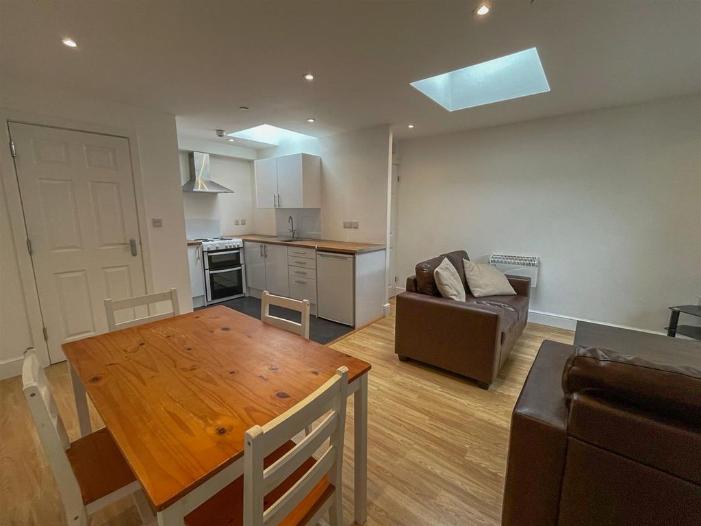 Additional image 3 of Studio to rent46 The Courtyard, Malew Street, Castletown, Isle Of Man IM9