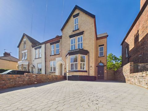 Eastern Drive, Grassendale, Liverpool. L19