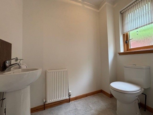 Additional image 15 of 2 bed terraced house to rentHollybush Lane, Port Glasgow PA14