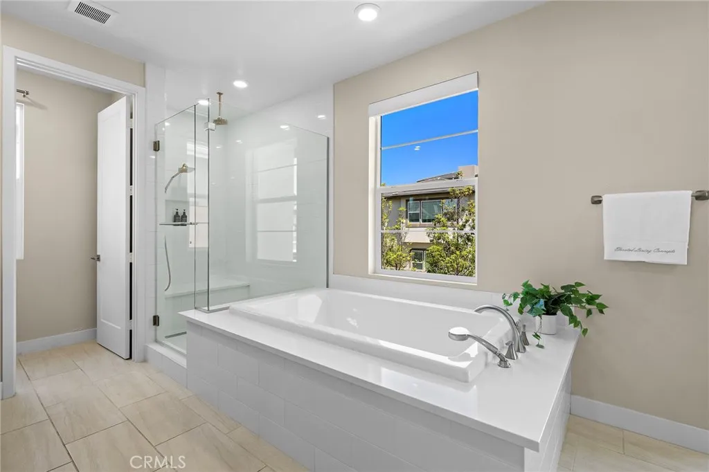 Additional image 137 of 77 Pelican Ln, Irvine, CA 92618
