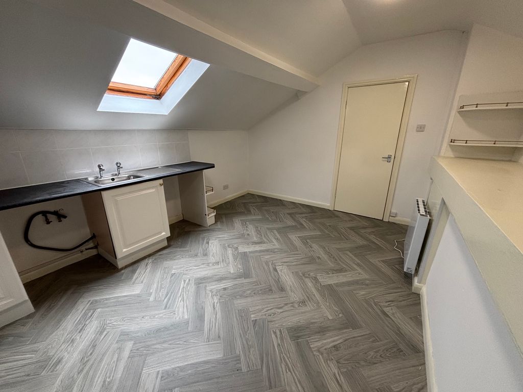 Additional image 11 of 1 bed flat to rentCourtenay Road, Waterloo L22