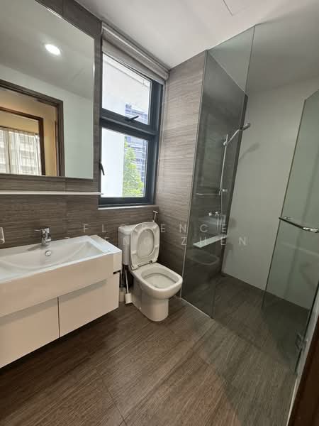 94 Punggol Central photo 5