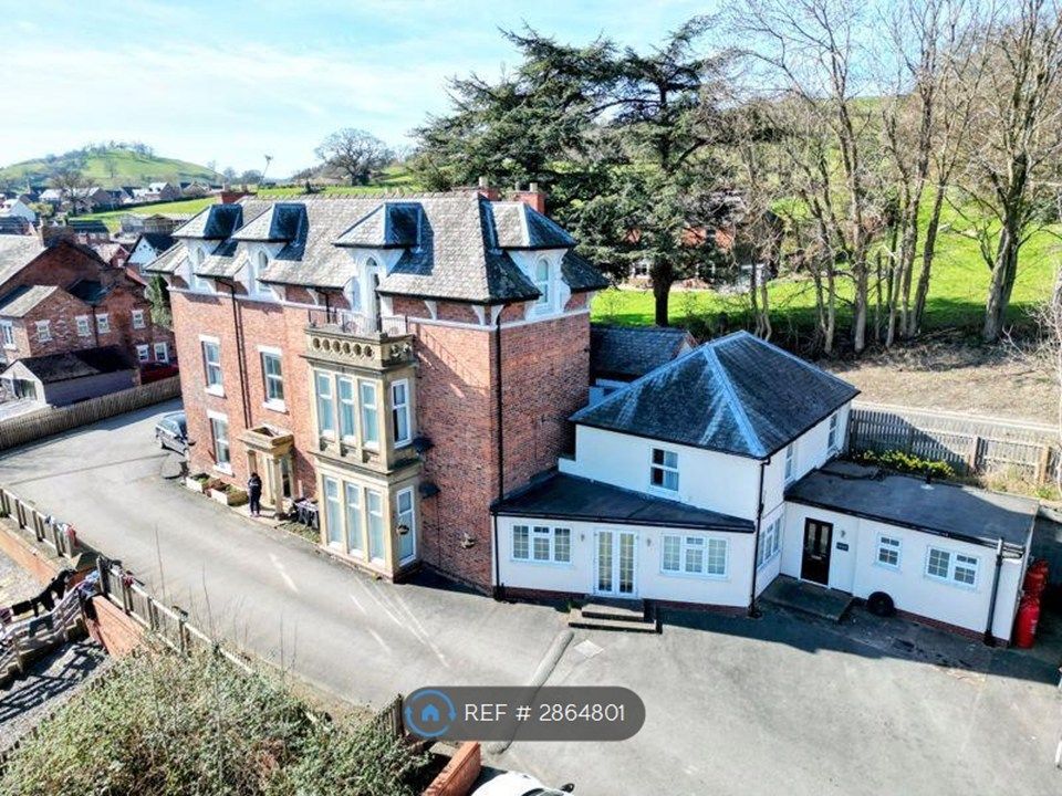 1 bed flat to rentVyrnwy House, Llansanffraid SY22