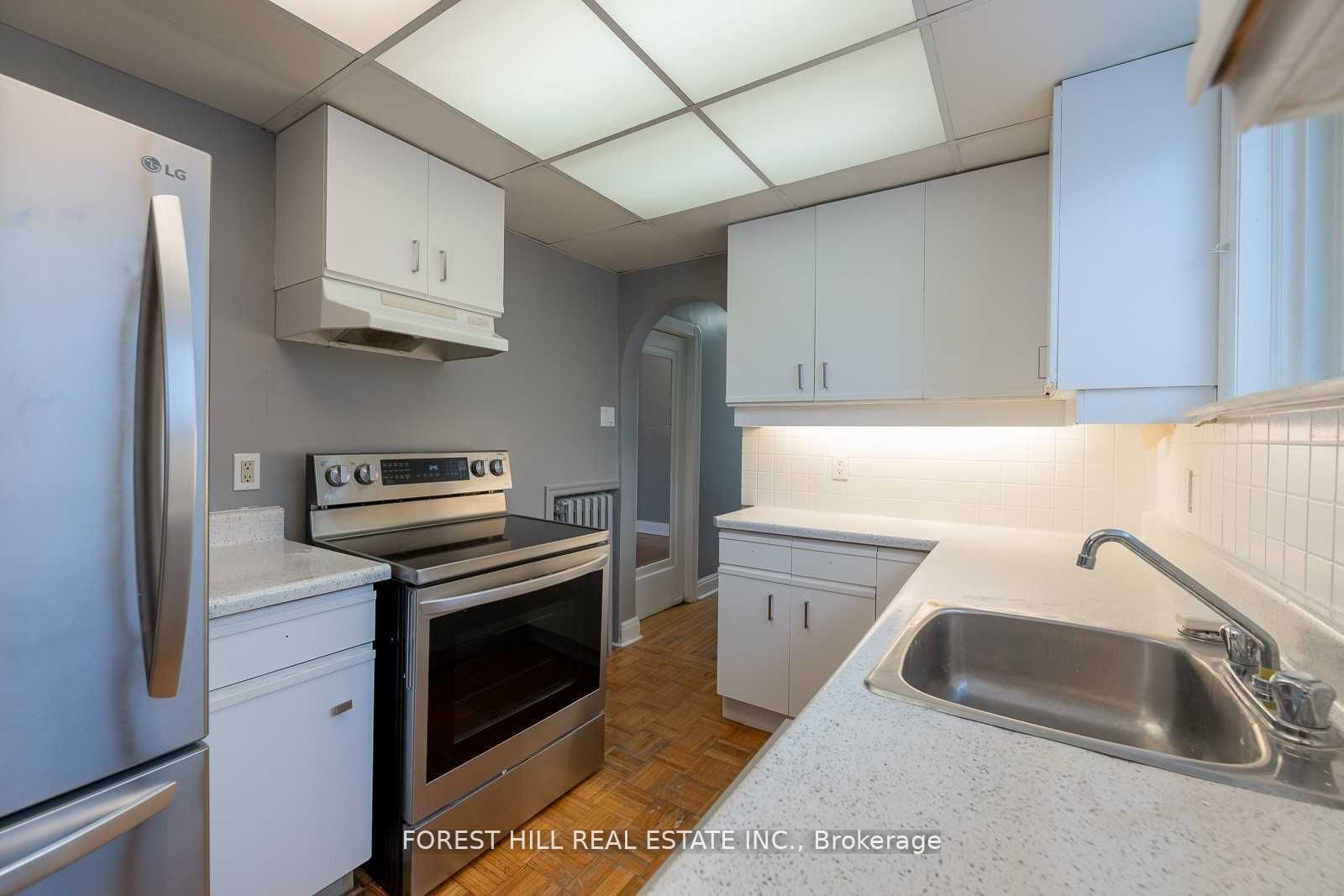 Additional image 5 of 6 Park Hill Road, Toronto, ON, M6C 3M9