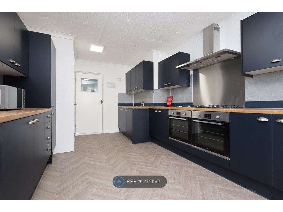 Additional image 7 of Room to rentNew St, Burry Port SA16