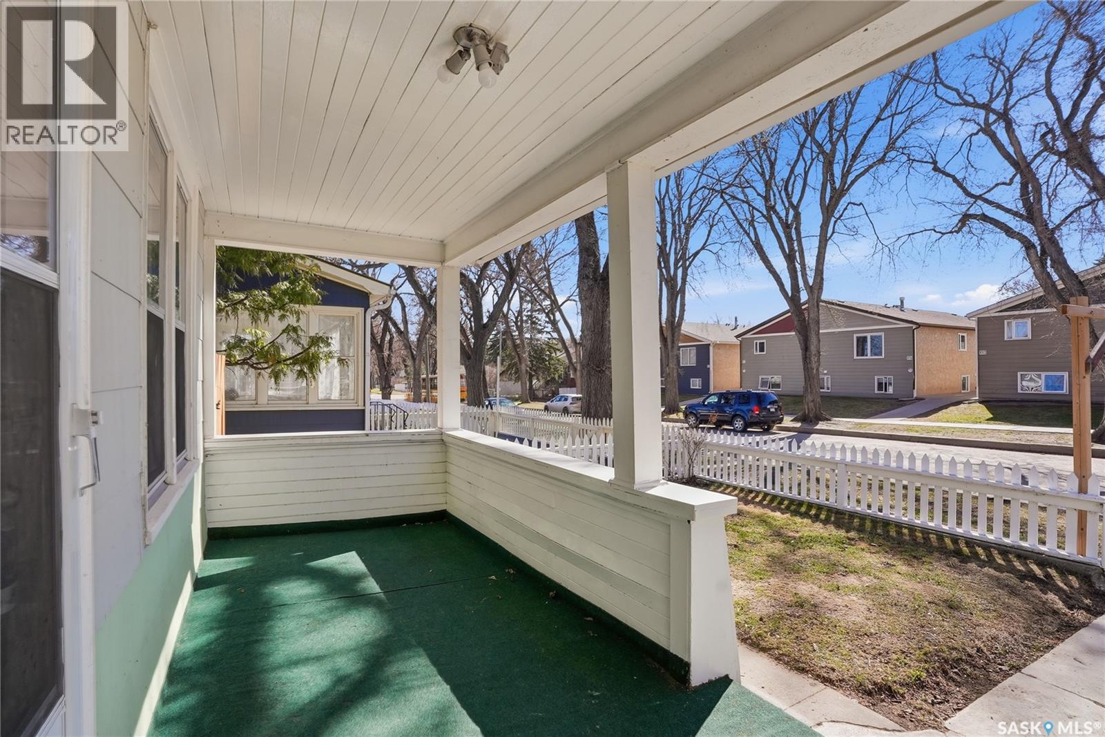 Additional image 4 of 906 I Avenue S, Saskatoon, SK, S7M1Z4