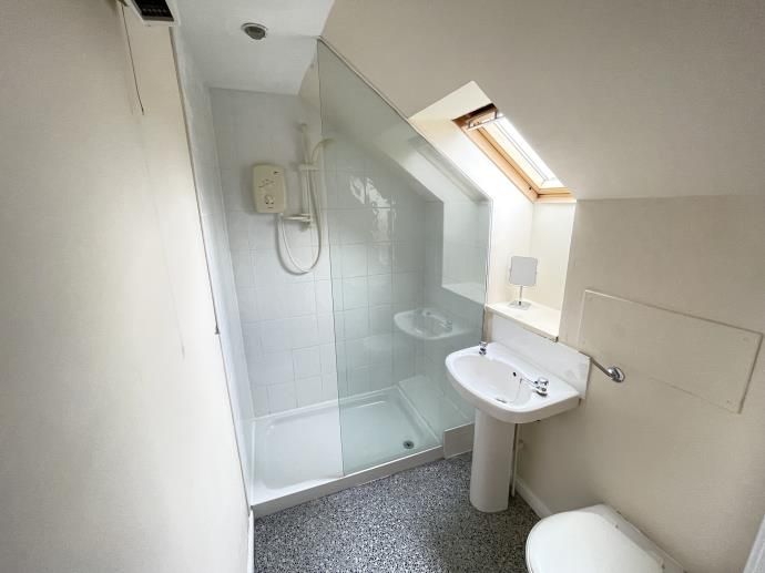Additional image 4 of 4 bed flat to rent61A 3/R Perth Road, Dundee DD1