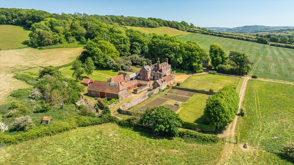 Additional image 3 of 8 bed detached house for saleBlackwater Road, Newport, Isle Of Wight PO30