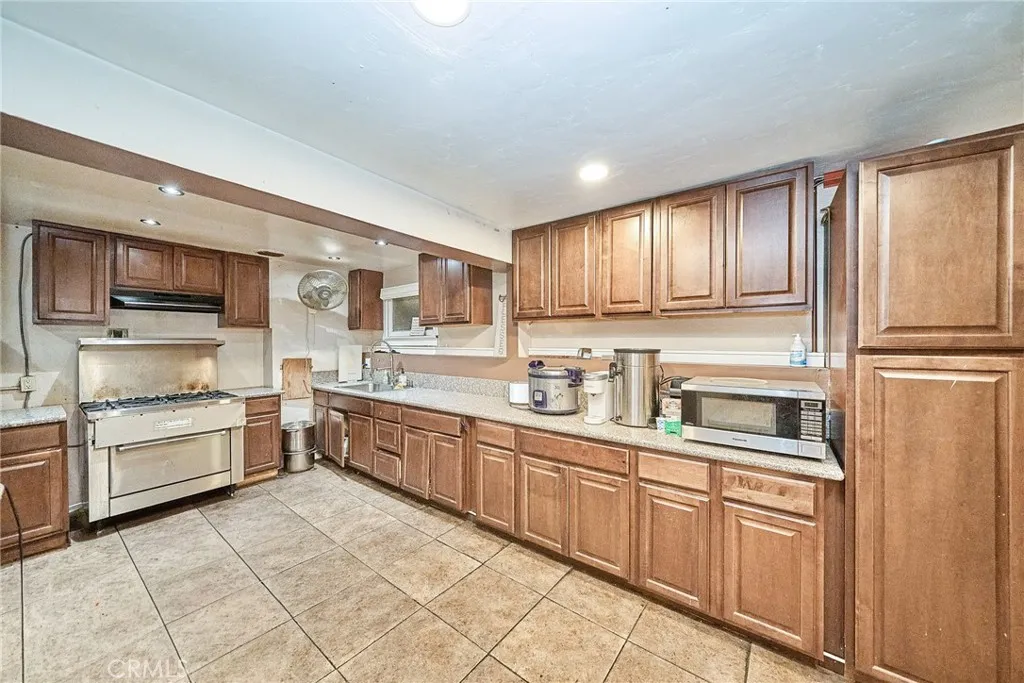 Additional image 34 of 600 S Towne Avenue, Pomona, CA 91766